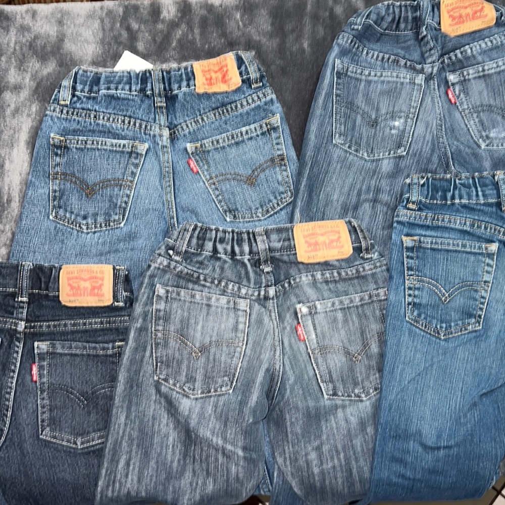 Size 6 Boys Levi’s